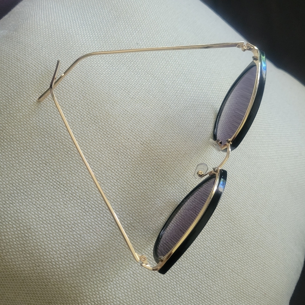 Sunglasses - Picture 2 of 3